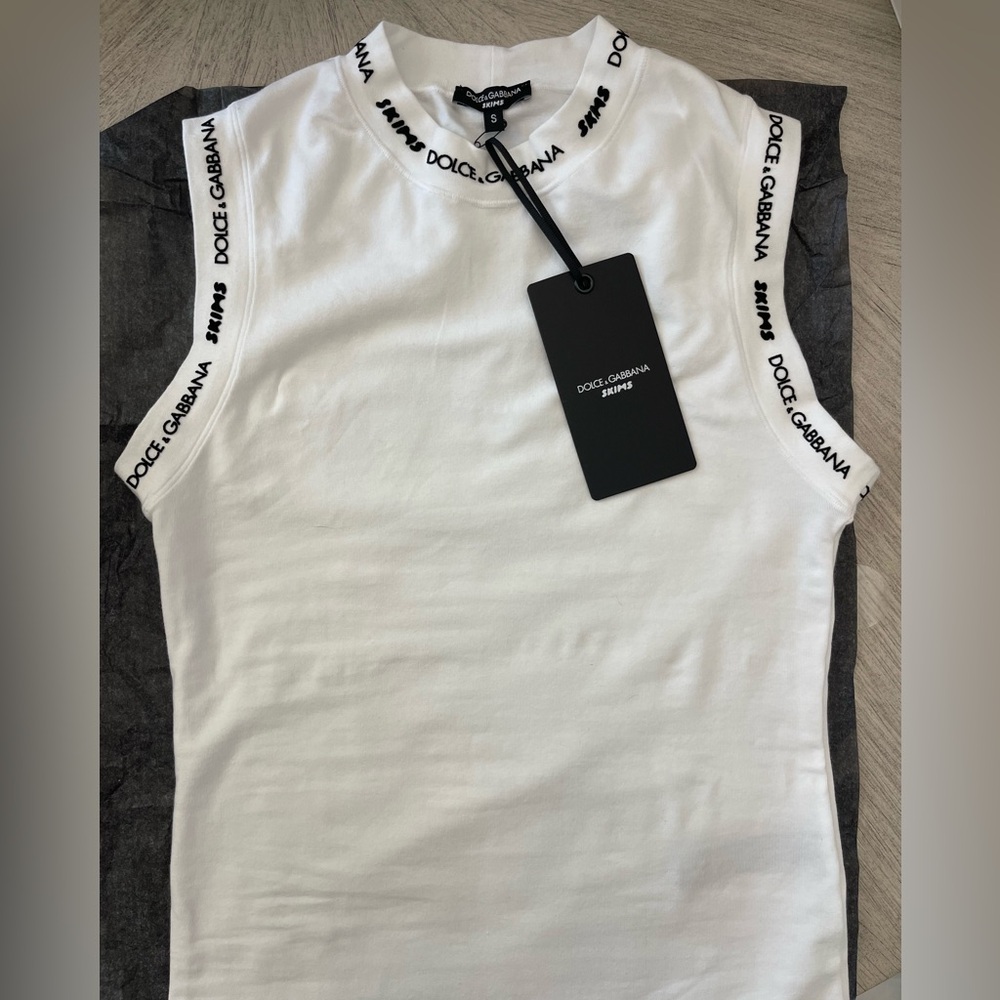 BNWT SKIMS c DOLCE & GABBANA mock neck tank small snow